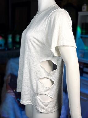 LNA Clothing White Rayon & Polyester Side Diamond Cutouts Slub Tee, Sz L